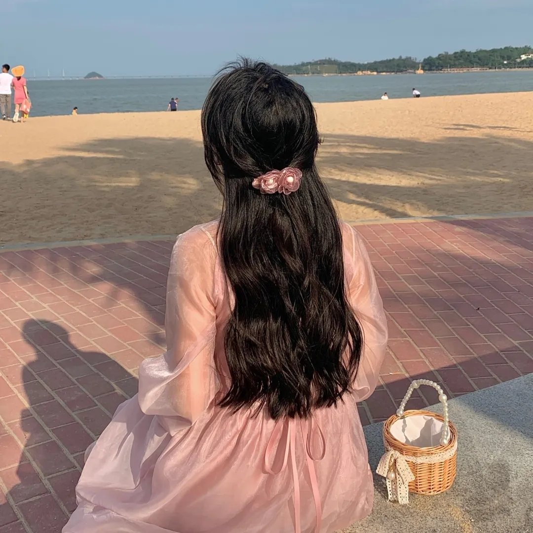 四年后，她带萌宝惊艳全球